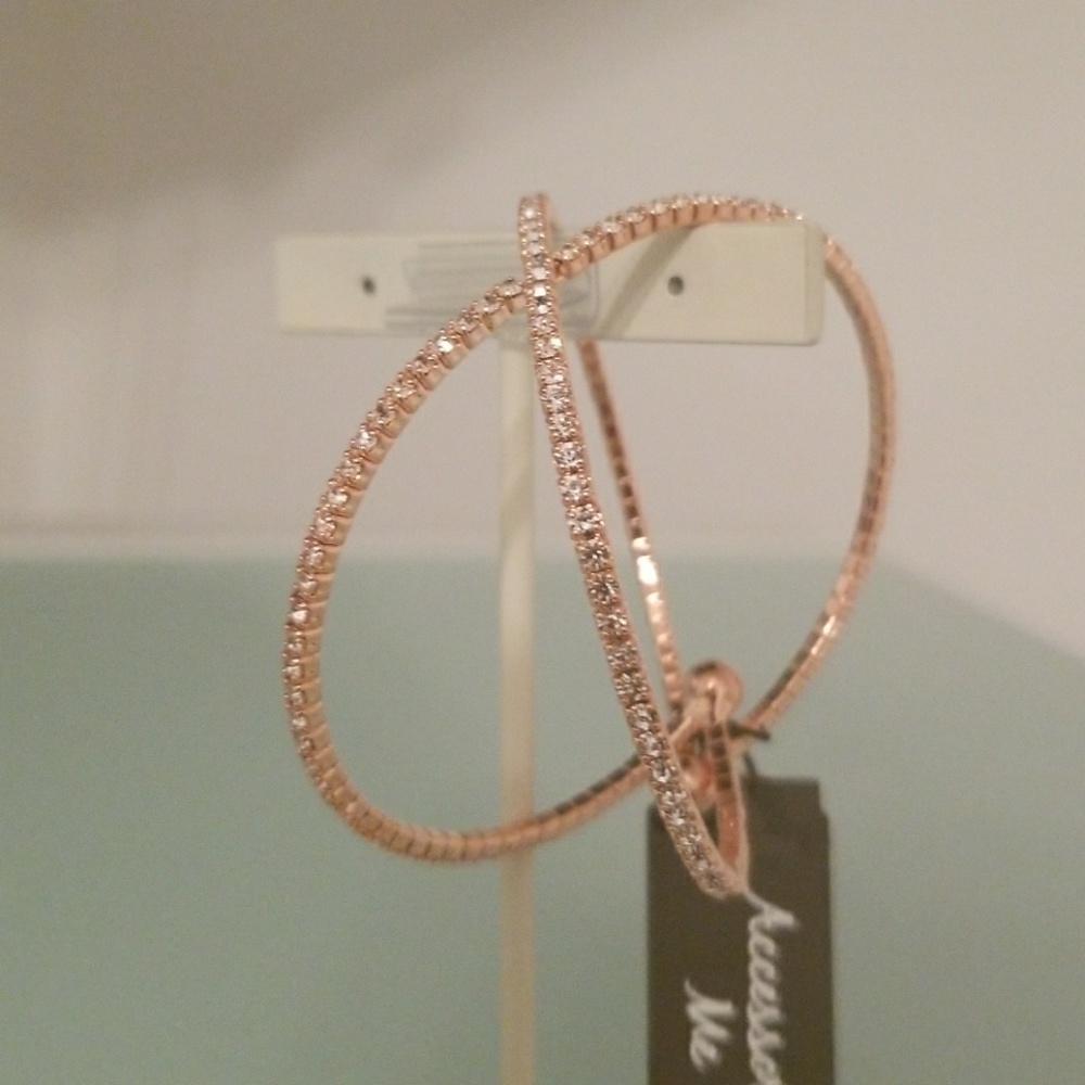 Costume bracelet